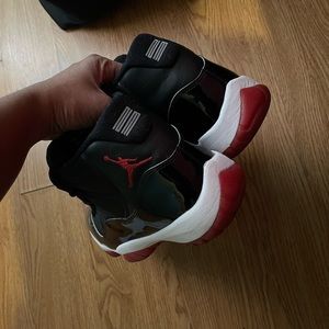Air Jordan 11
